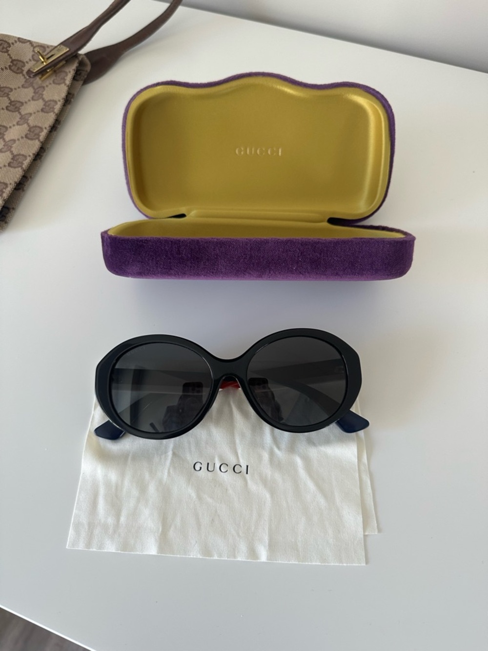 Gucci Black Sunglasses with Red & Blue Temple Stripes - Picture 2 of 7